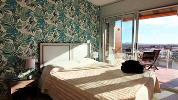 2 bedrooms