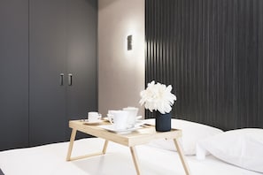 1 bedroom, WiFi, bed sheets - Easylife -Modern apartment with Patio C.Sforzesco (Milano)