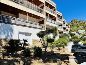 Exterior - 2-Bedroom Apartment in Roses with Parking and Terrace (Roses)