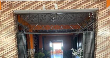 Goroomgo Shri Anand Hotel Berinag