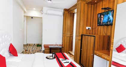 Goroomgo Shri Anand Hotel Berinag