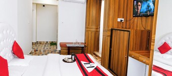 Goroomgo Shri Anand Hotel Berinag