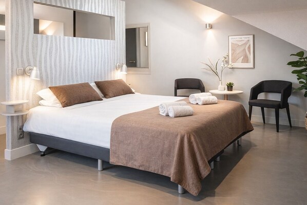 1 slaapkamer, een bureau, gratis wifi, beddengoed