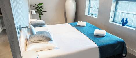 1 dormitorio, escritorio, wifi gratis y ropa de cama