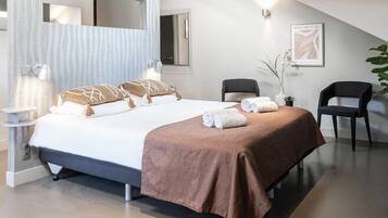 1 slaapkamer, een bureau, gratis wifi, beddengoed