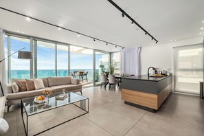 Interior - Rooftop Jacuzzi Penthouse by Sea N' Rent (Haifa)