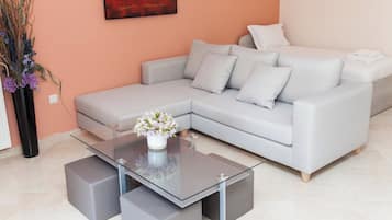 Τηλεόραση με επίπεδη οθόνη