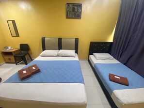 標準三人房 | 床單