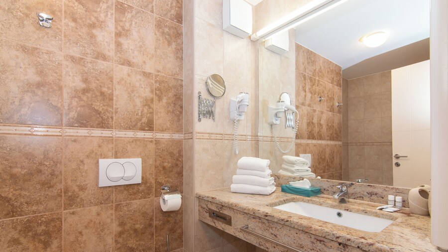 Marina Apartment Garbin 713