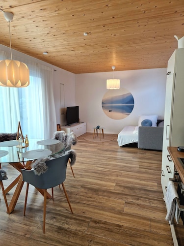 10min to CenterParcs, bungalow with garden and carport, 4 persons 