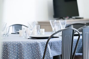 Dining - Renovated flat 2 steps from the beach Les Sables - 6 pers (Les Sables-d´Olonne)