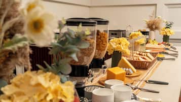 Daily buffet breakfast (INR 750 per person)