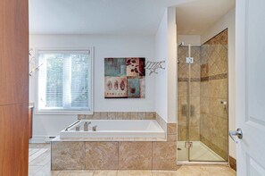 Shower, hair dryer, towels - Aux Berges de la Rivière-du-Nord (Jaune) (Prévost)