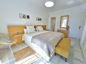 2 makuuhuonetta, silitysrauta/-lauta, ilmainen Wi-Fi, vuodevaatteet