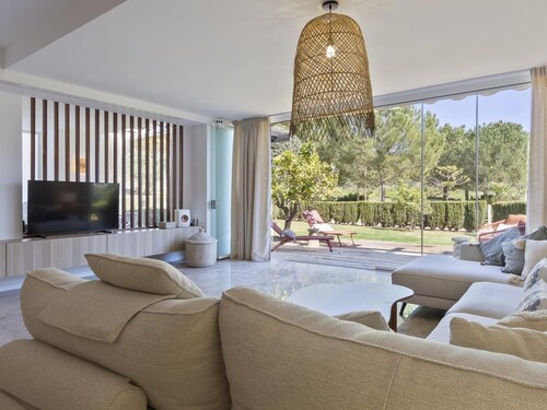 SC12.Exclusive luxury townhouse in Terrazas de Santa Clara Golf.