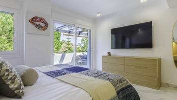 4 slaapkamers, een strijkplank/strijkijzer, gratis wifi, beddengoed