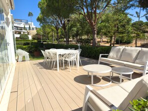 Outdoor dining - Luxury Townhouse Santa Clara Golf (Marbella)