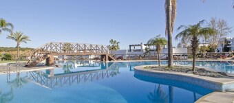 SC8. Exclusive Luxury Townhouse for Holiday Rentals.