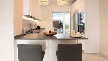 Frigorífic, microones, forn i rentaplats