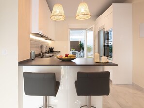 Fridge, microwave, oven, dishwasher