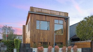 Exterior - Cedar Loft Villa (Venice)