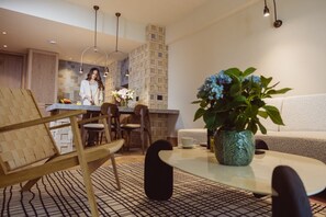 Standard Apartment, Balcony, City View | Living area