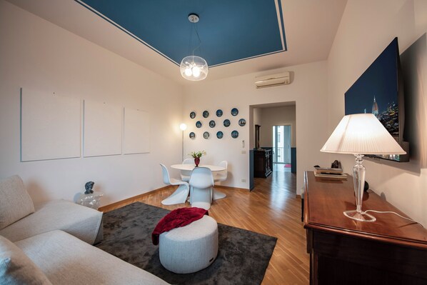 Living area - Mamo Florence - Matteotti Apartment (Florence)