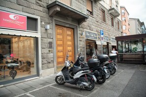 Front of property - Mamo Florence - Matteotti Apartment (Florence)