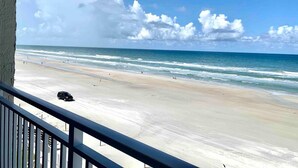 House | 2 bedrooms - Ocean Front Condo in New Smyrna Beach FL (New Smyrna Beach)