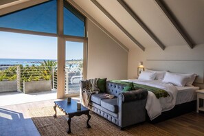 Villa | 4 bedrooms, desk, Internet - 4bed Camps Bay Holiday Home w Pool Saltwater Villa (Cape Town)