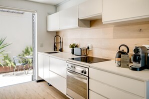 Leilighet | 2 soverom, skrivebord og internett