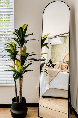 Leilighet | 2 soverom, skrivebord og internett