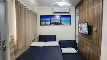 Apartment | 1 bedroom, in-room safe, iron/ironing board