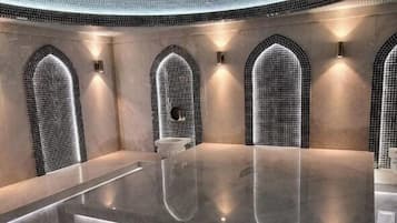 Couples treatment room(s), sauna, steam room, Turkish bath/hammam