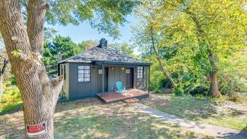 Apartment (0 Bedroom) | Interior