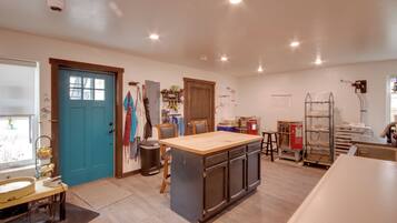 Apartment (1 Bedroom) | Interior