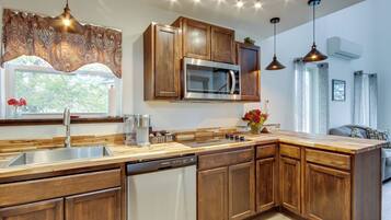 Apartment (1 Bedroom) | Interior