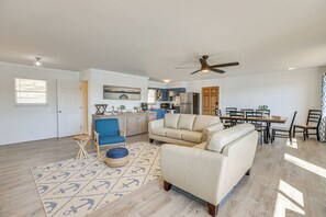 Interior - Decks & Boat Dock: 'the View on Lay Lake!' (Shelby)