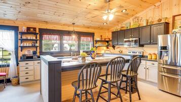 Cottage (2 Bedrooms) | Interior