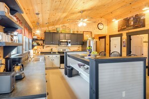 Cottage (2 Bedrooms) | Interior