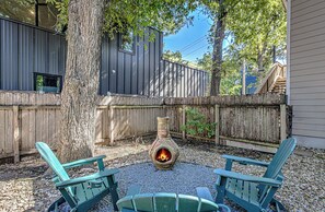 Terrace/patio - Stylish Remodeled 3 BDR (Austin)