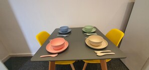 Appartement, 2 chambres, vue ville | Restauration