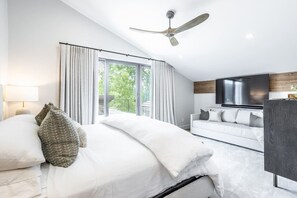 3 bedrooms, iron/ironing board, WiFi, bed sheets - Luxury Home with Vail Mountain View (Vail)