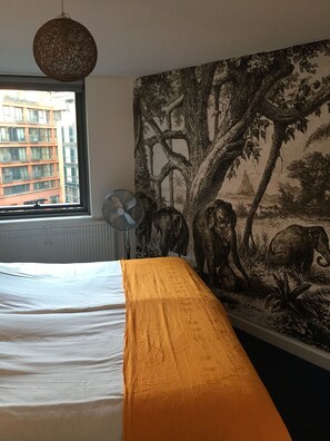 1 bedroom, desk, iron/ironing board, WiFi - Serene inner-city hideaway: London Paddington flat (London)