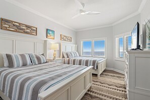 4 bedrooms, iron/ironing board, free WiFi, bed sheets