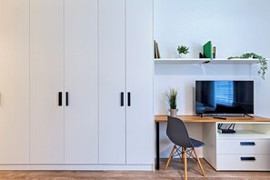 Studio – deluxe | Blendingsgardiner, strykejern/-brett, wi-fi (inkludert) og sengetøy