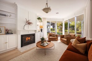 5 bedrooms, Internet - La Casa Bella Pool Spa Sauna (Flinders)