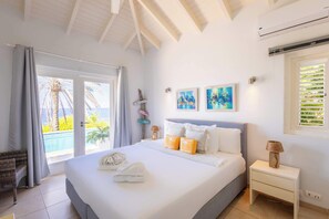 4 bedrooms, WiFi - Endless Summer Villa | Spacious Luxury Oasis (Willemstad)