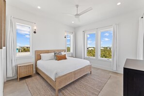 8 bedrooms, desk, iron/ironing board, free WiFi