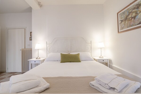 2 Schlafzimmer, Bügeleisen/Bügelbrett, kostenloses WLAN, Bettwäsche